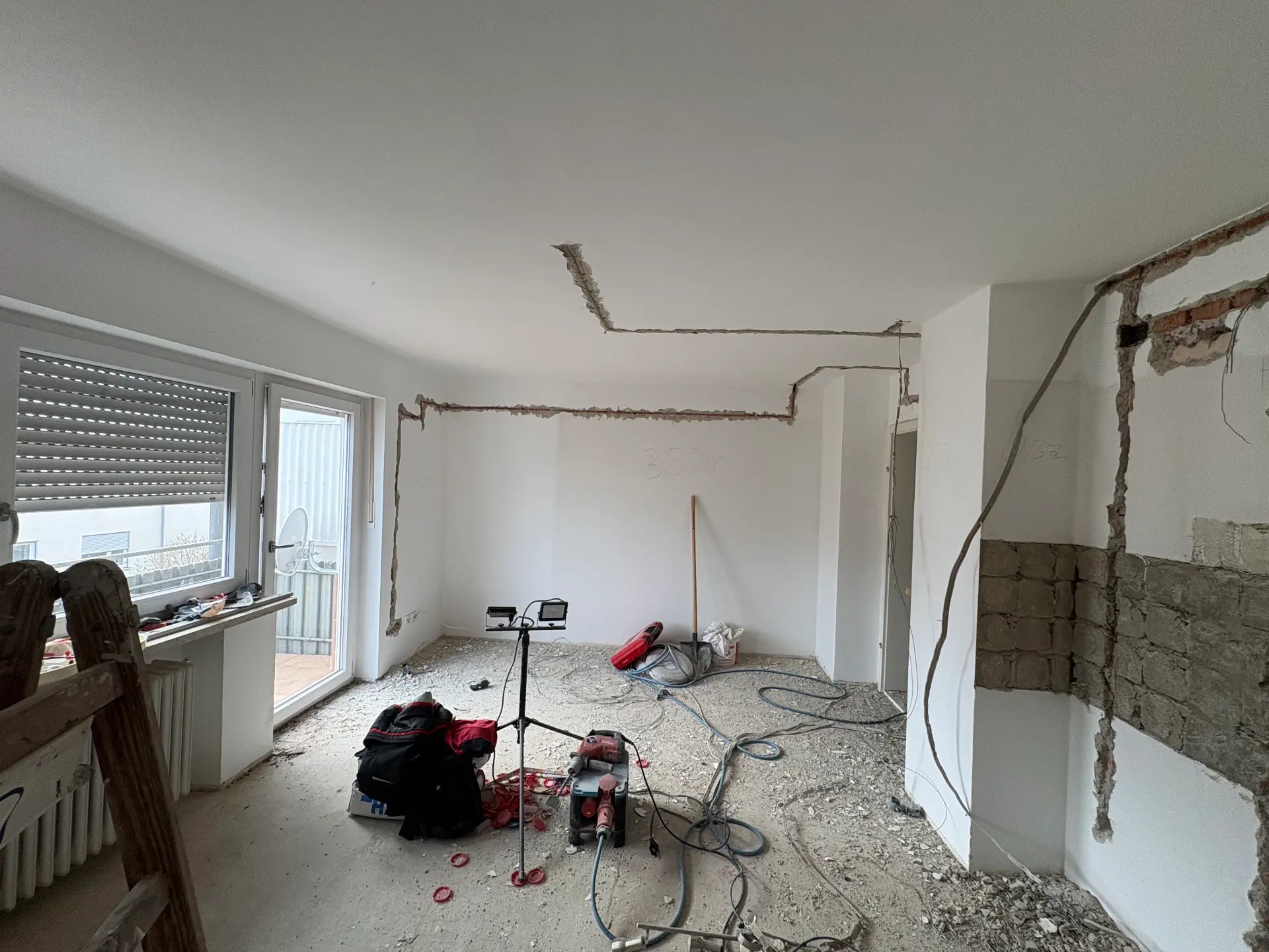 Rohbauphase im Wohnraum